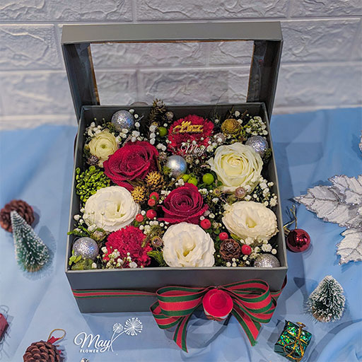 noel-bên-em-hop-hoa-tuoi