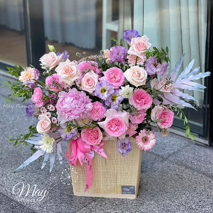 hoa-chuc-mung-ruc-ro