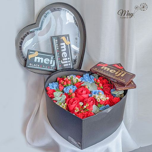 20/10 nen tang gi - hoa va socola