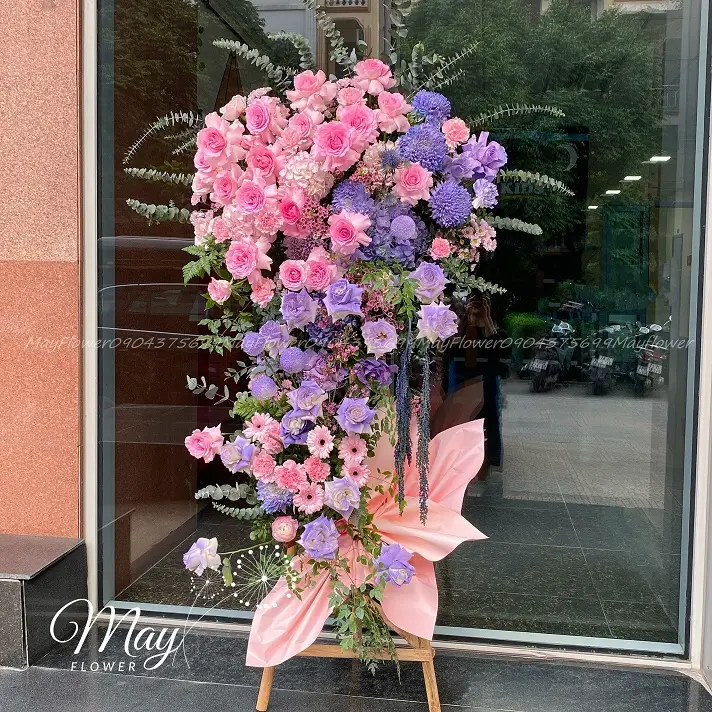 kệ hoa khai trương