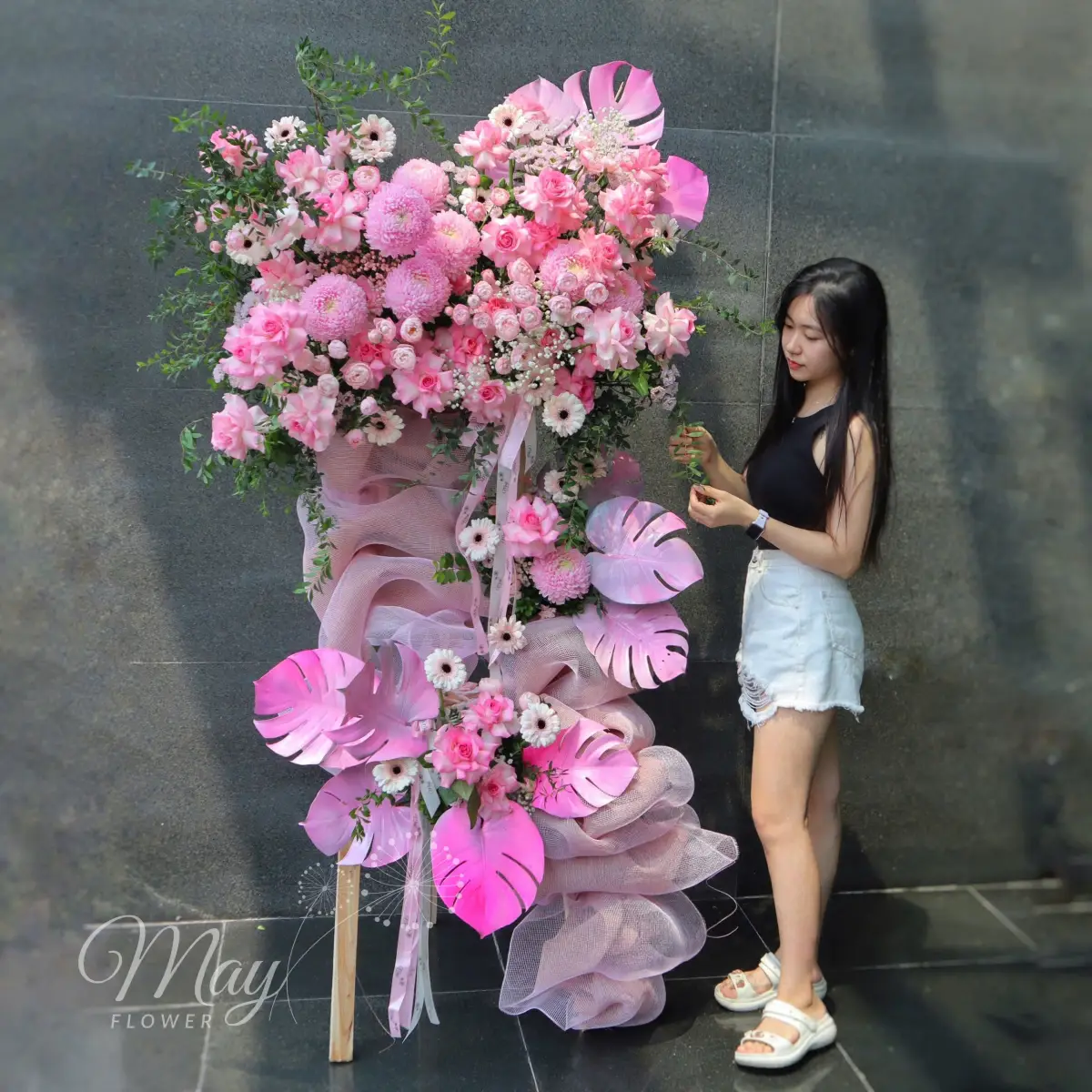 Kệ Khai Trương