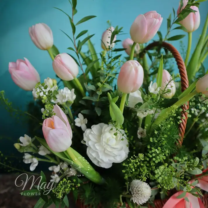 Giỏ hoa Tulip cao cấp